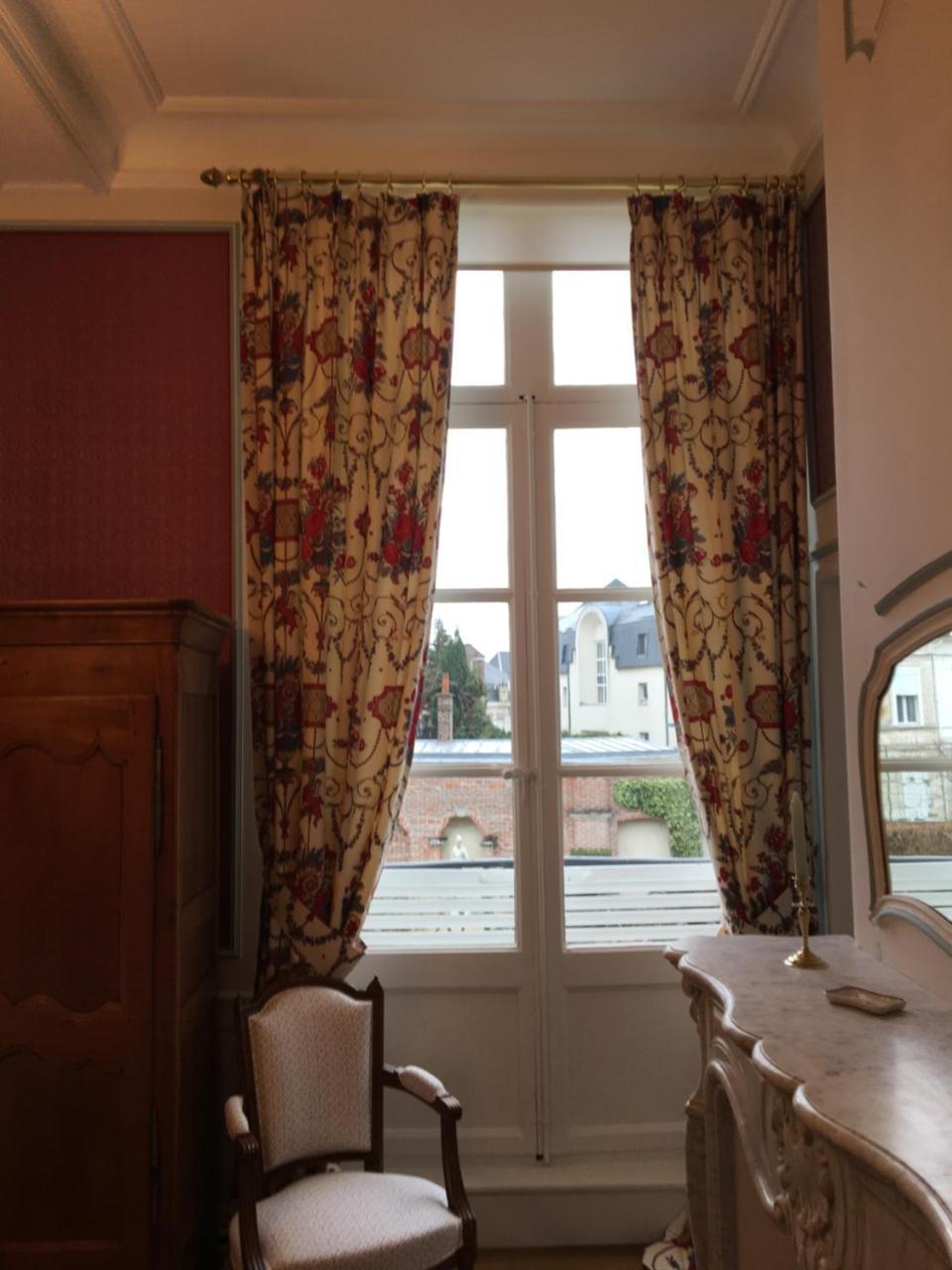 Entre Cour Et Jardin Bed & Breakfast Arras Bagian luar foto